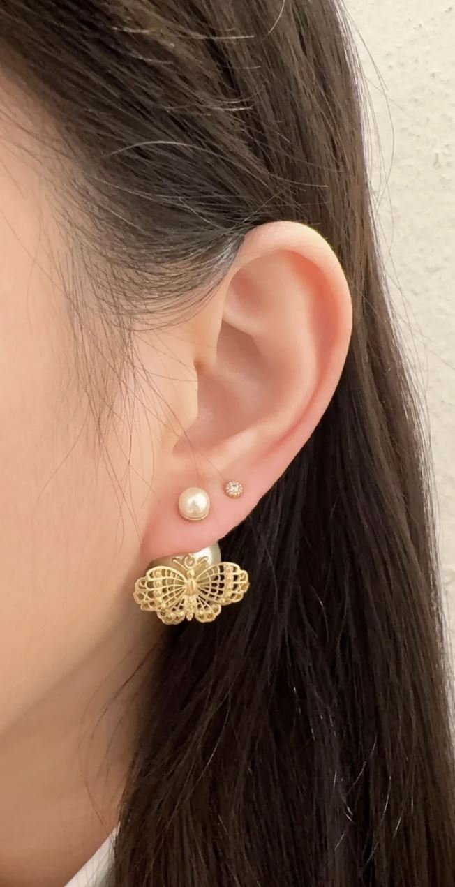 chr1st1an D10r necklaces